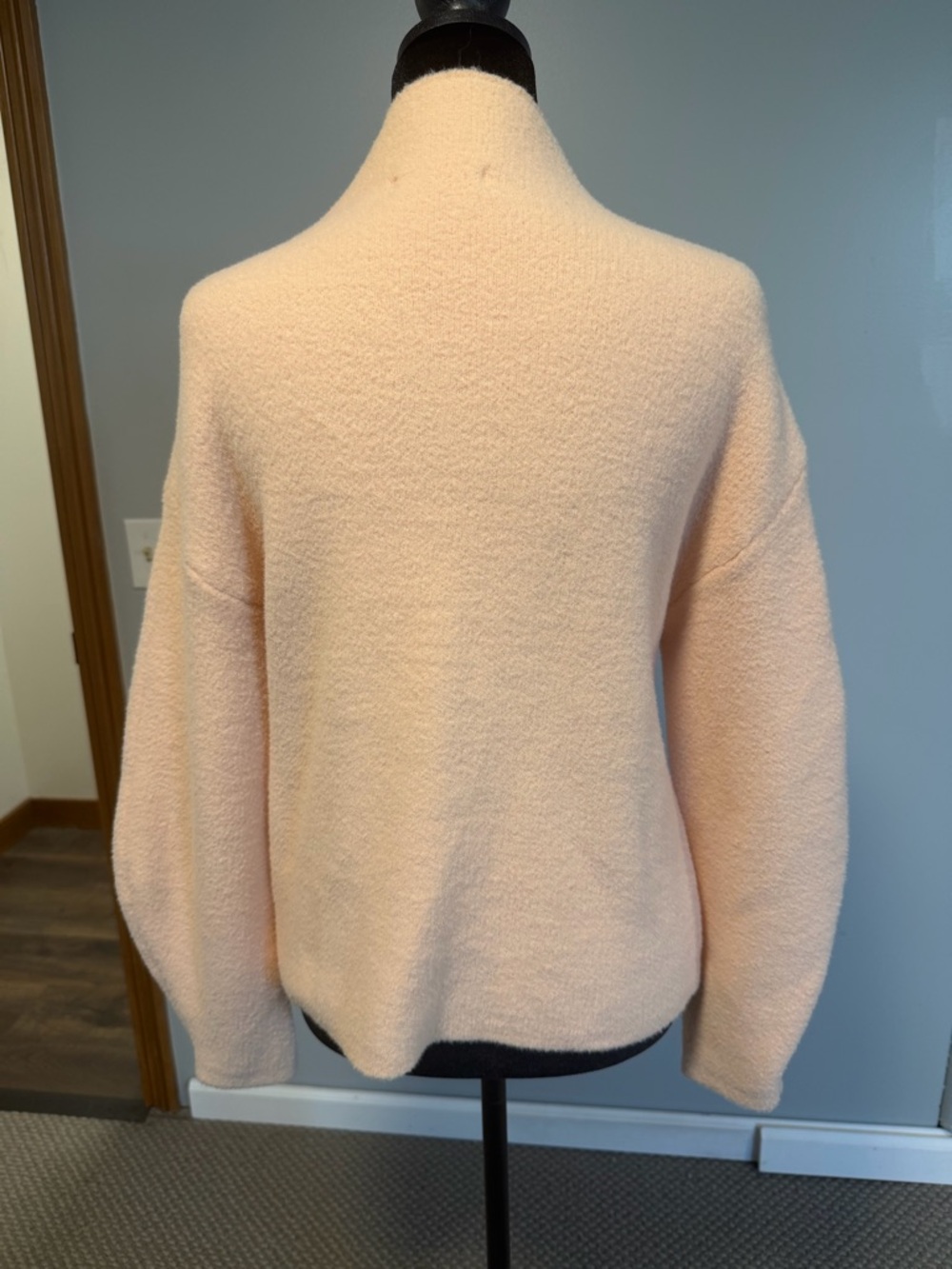 Tahari Soft Knit Sweater Medium Light Pink Turtleneck Cozy Minimalist NWOT - Picture 6 of 6
